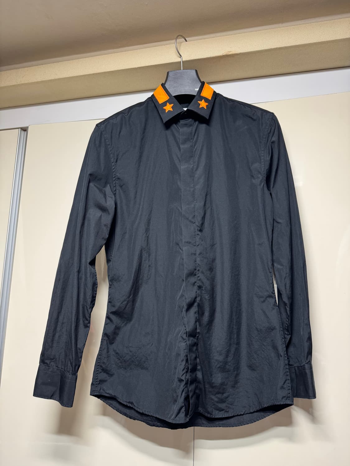 지방시 15SS STAR COLLAR SHIRT 상품이미지2