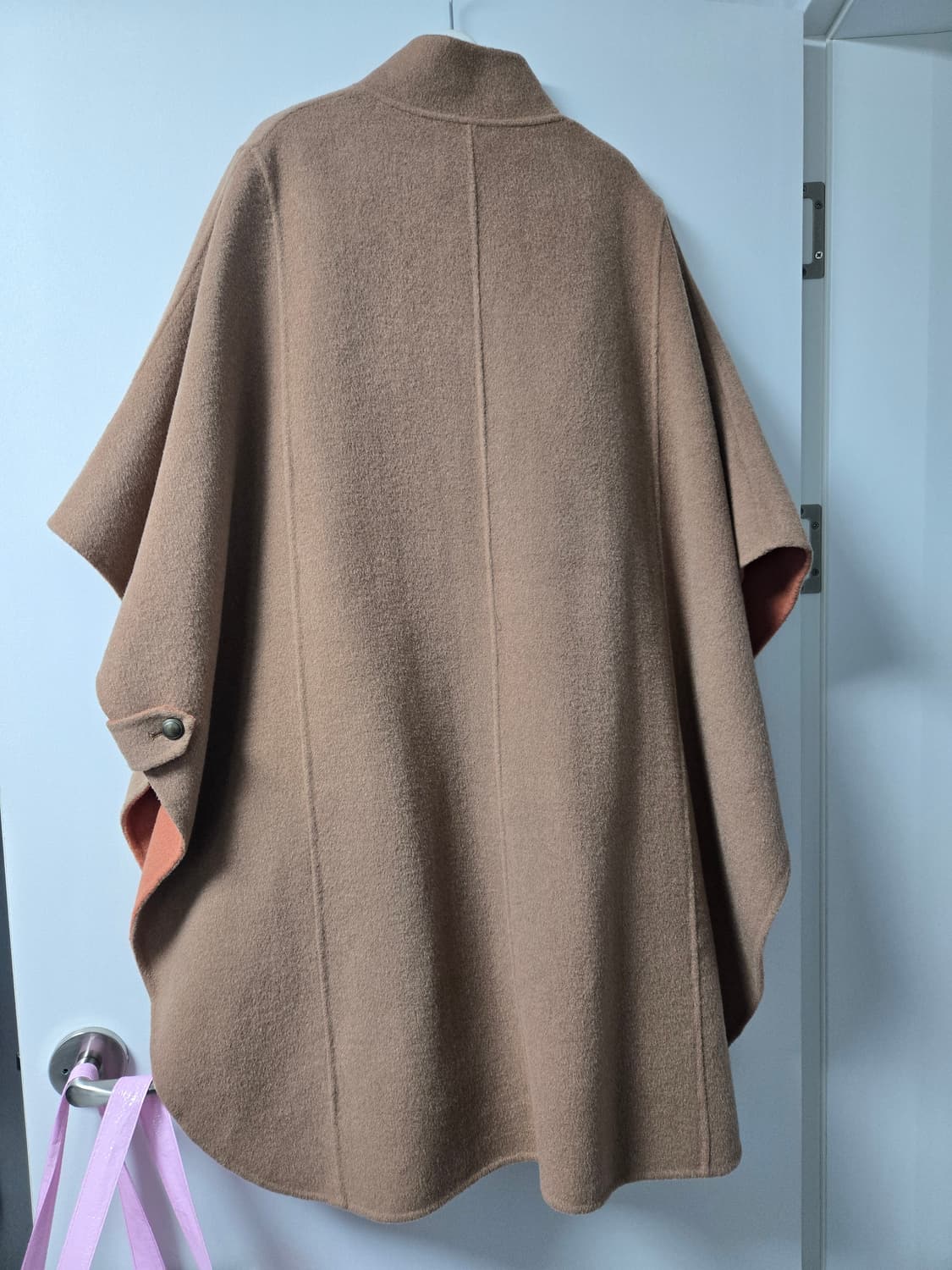 셀렙샵 카멜 케이프코트 라지 상품이미지2