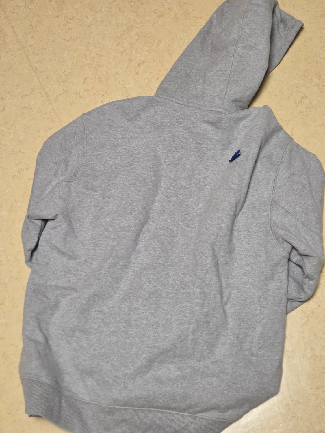 아더에러 후드티 상품이미지3