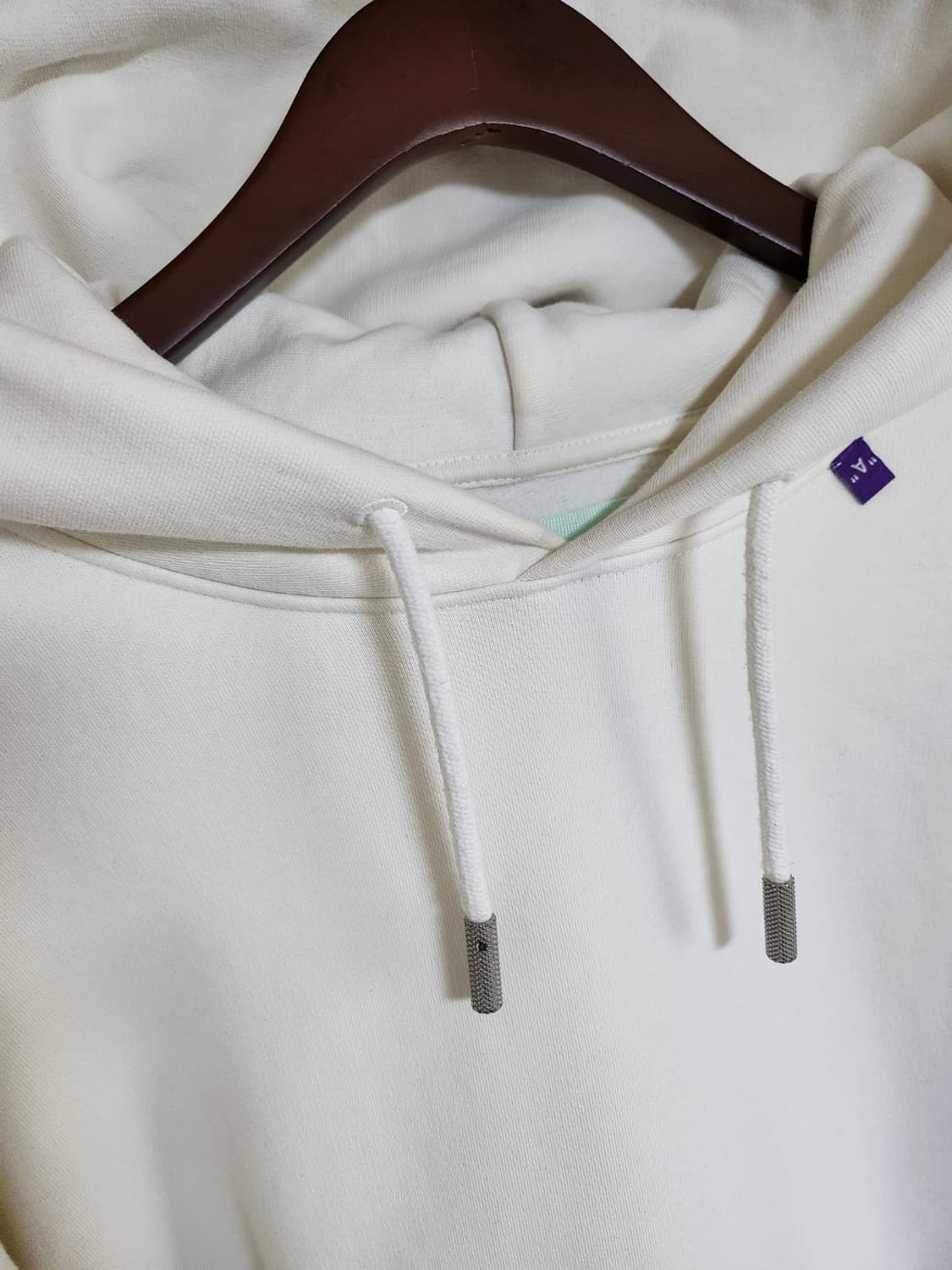 L 오프화이트 스프레이 로고 후드티 OMBB037F18192038 상품이미지2