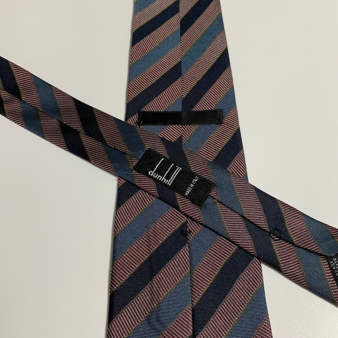 던힐(dunhill) 레지멘탈 클래식넥타이 명품 100실크 이태리 A+ 상품이미지5