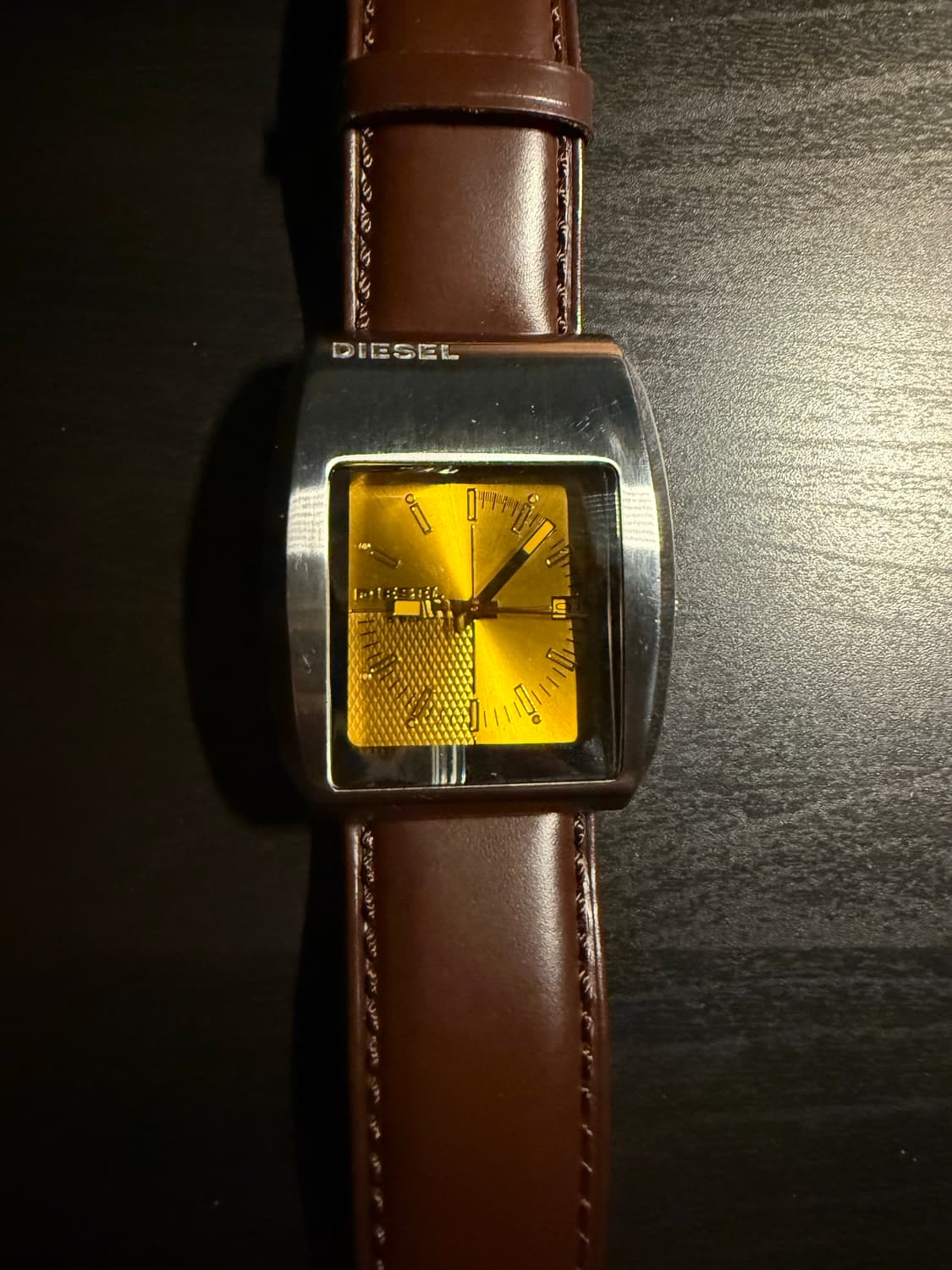 디젤 빈티지 시계 상품이미지1