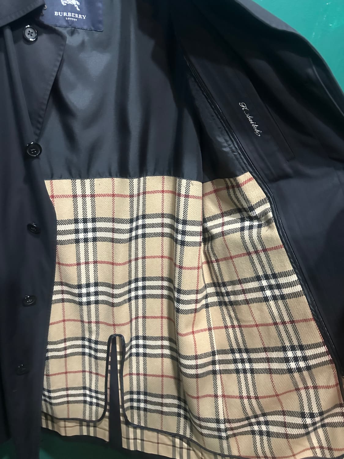 버버리 트렌치코트 블랙 105 상품이미지4