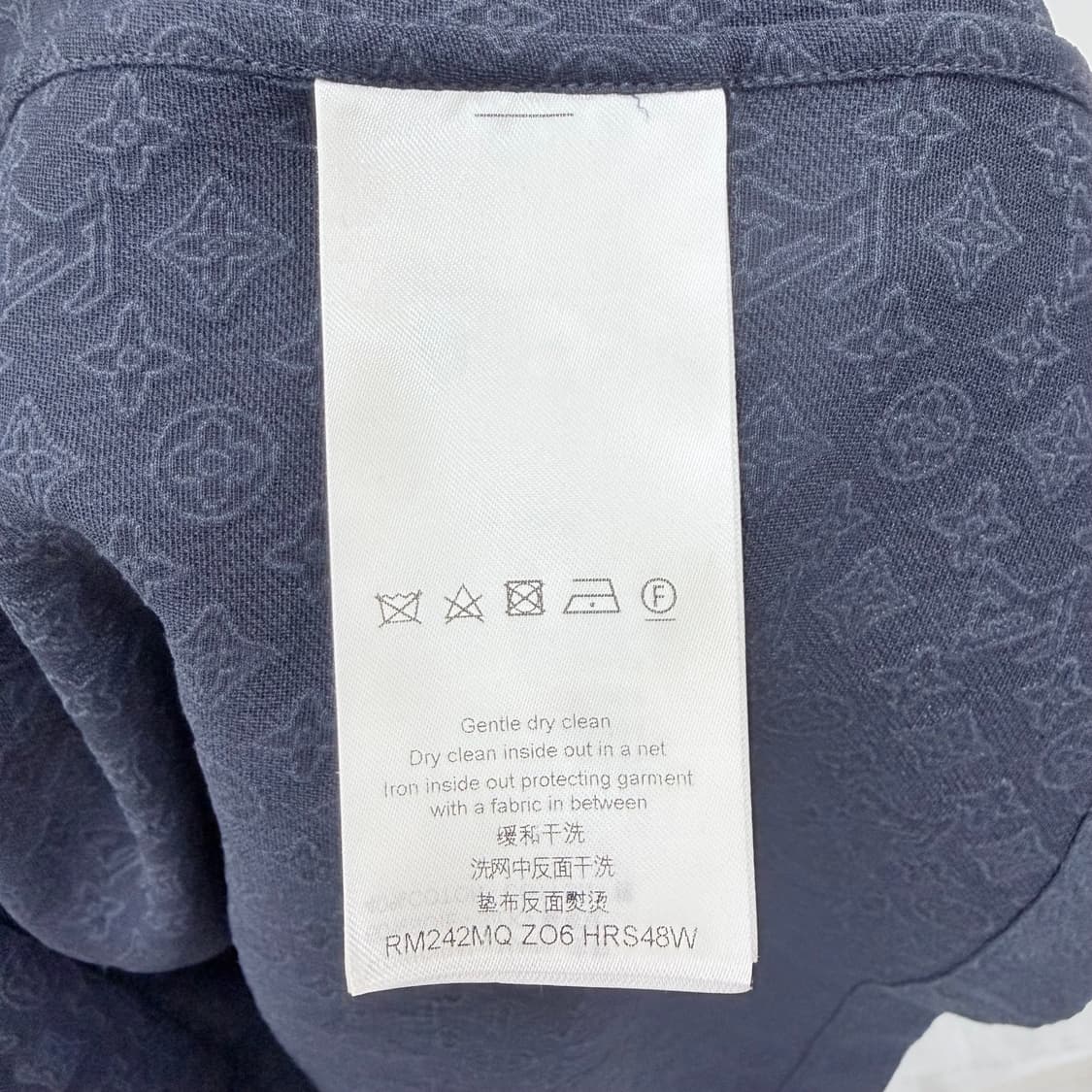 [S+급/L] 24ss 루이비통 모노그램 실크 블렌드 반팔 셔츠 상품이미지6