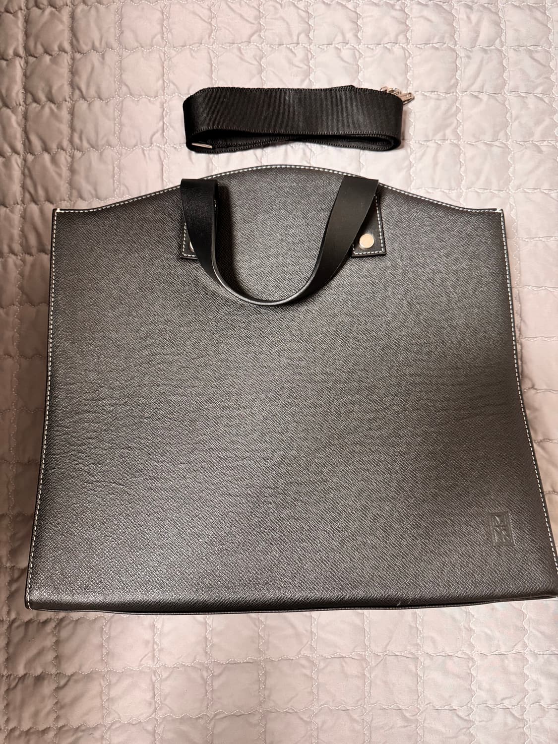 밈더워드로브 타이가 레더 아치 토트백 상품이미지2