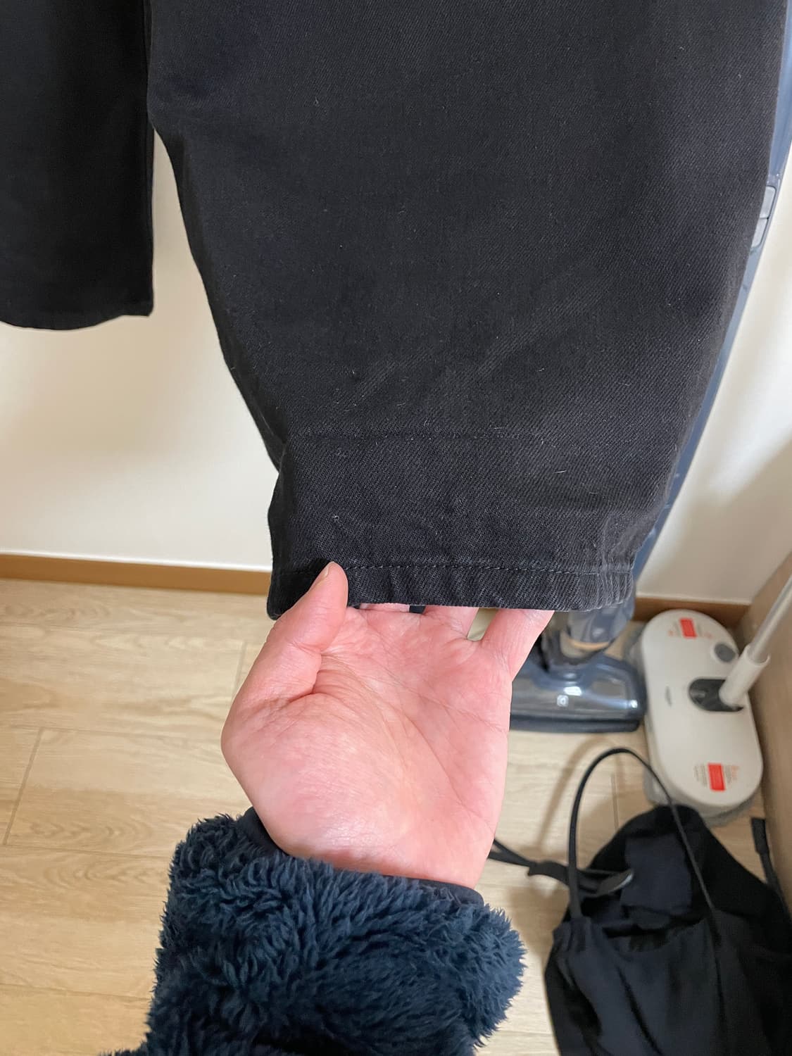 [2사이즈] 해칭룸 와이드 커브진 제트 블랙 상품이미지4