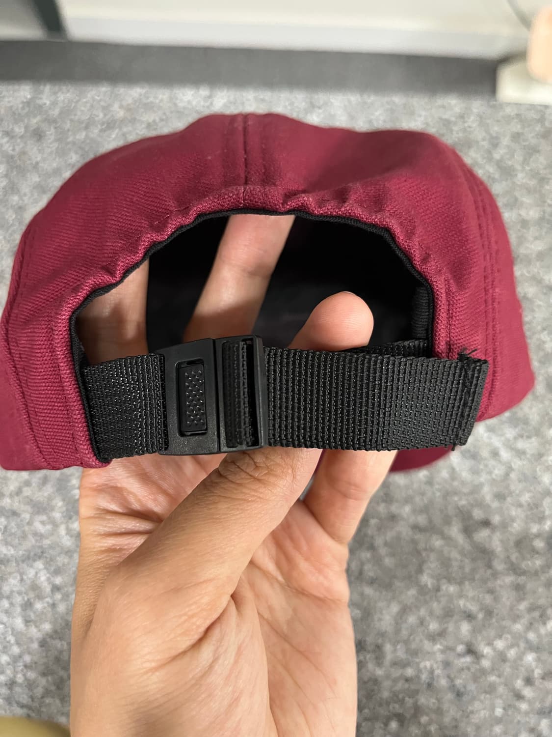 칼하트 WIP 5패널 캠프캡 버건디 색상 상품이미지3