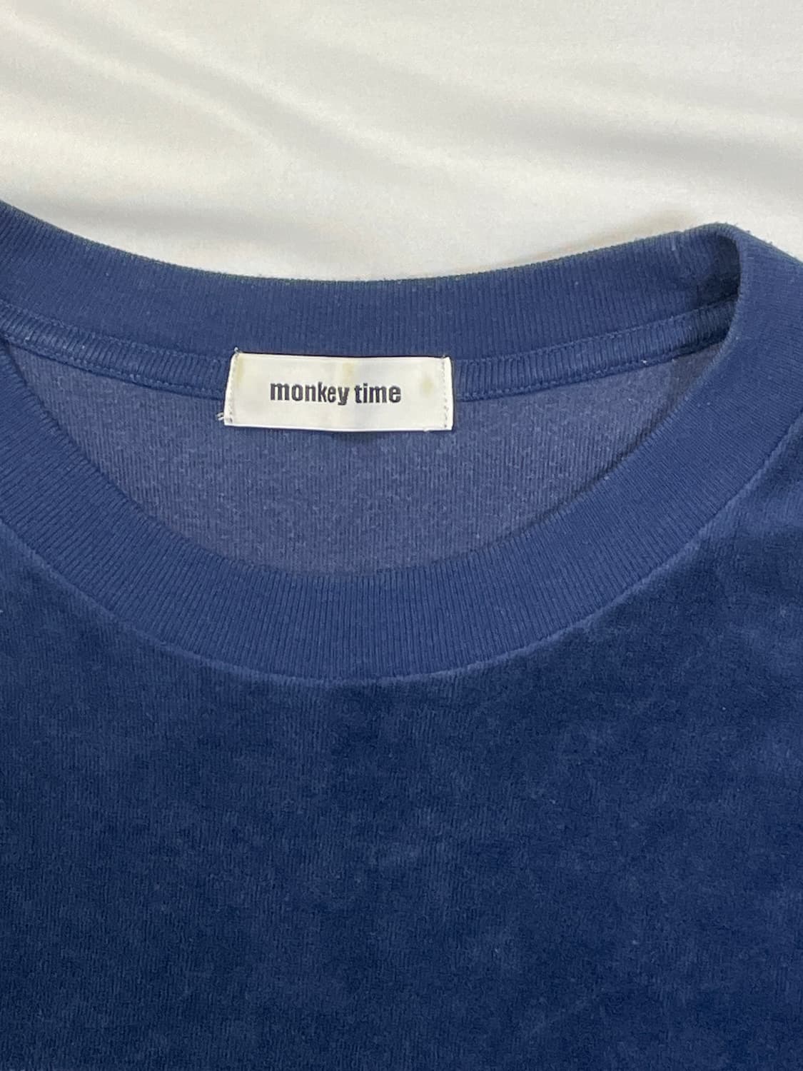 몽키타임 벨루어 롱슬리브 상품이미지2