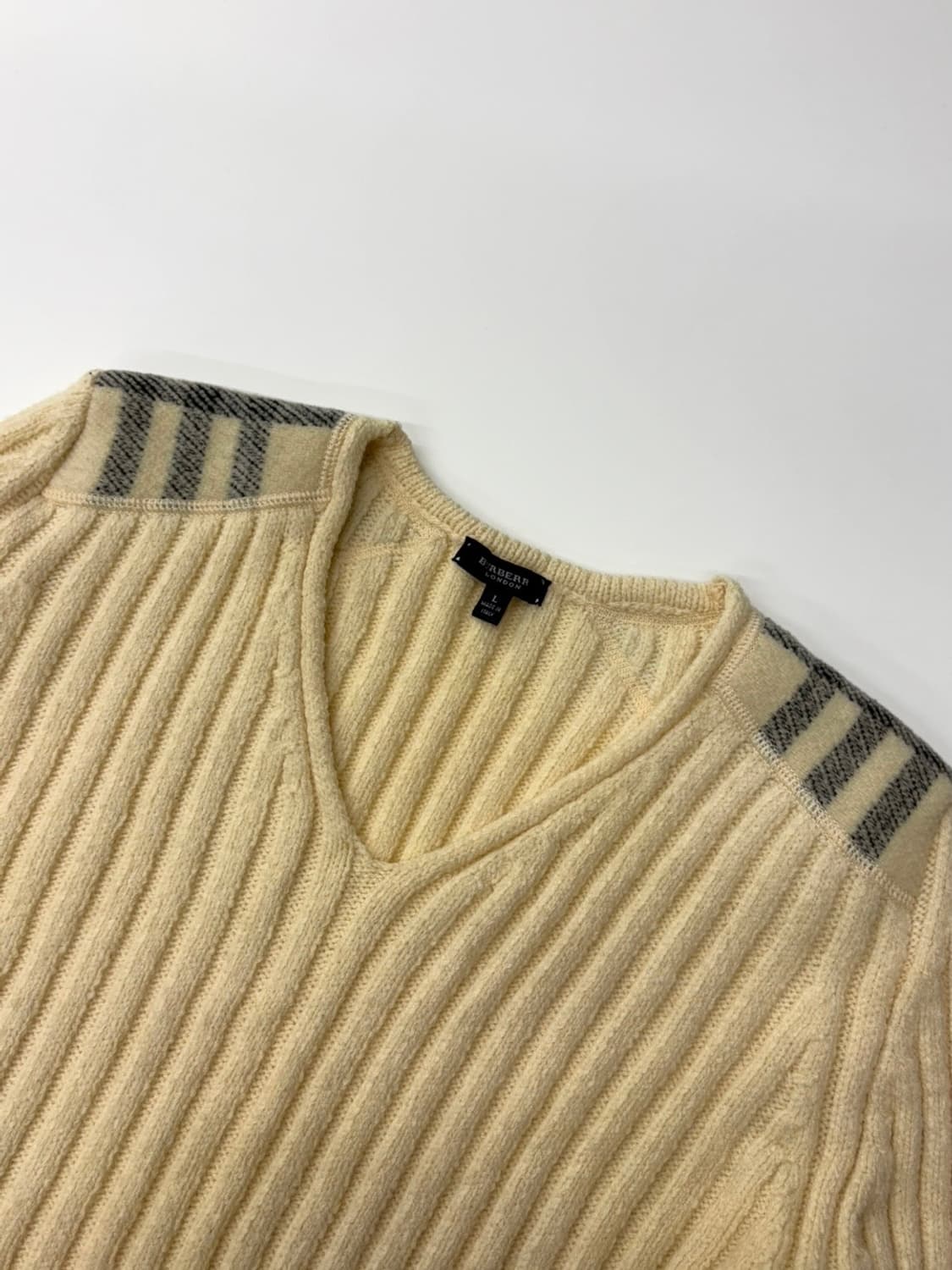 Burberry 버버리 크림 니트 상품이미지3