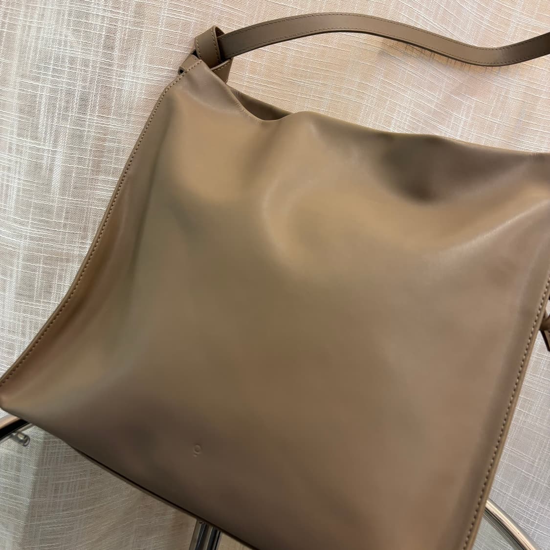 정품 호제 가죽 숄더백    상품이미지4