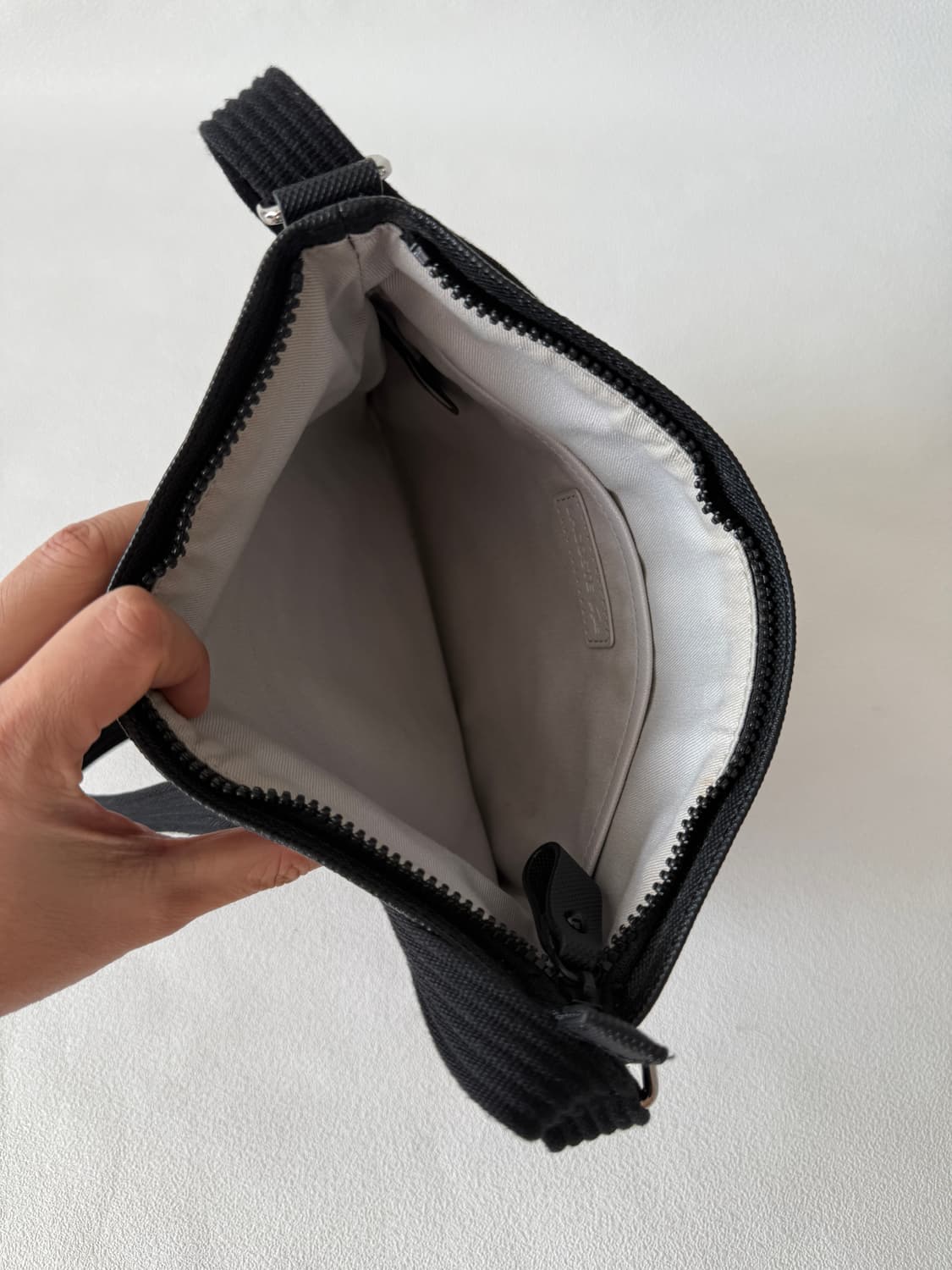 라코스테(LACOSTE) 크로스백 상품이미지4