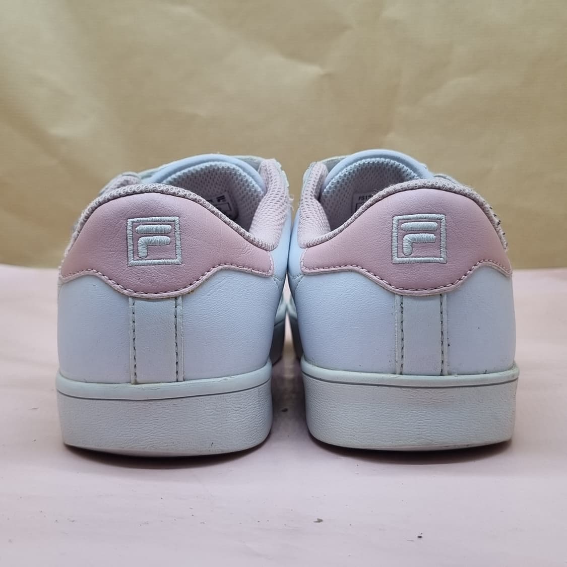 휠라 코트 디럭스 벨크로 여성스니커즈240  상품이미지4