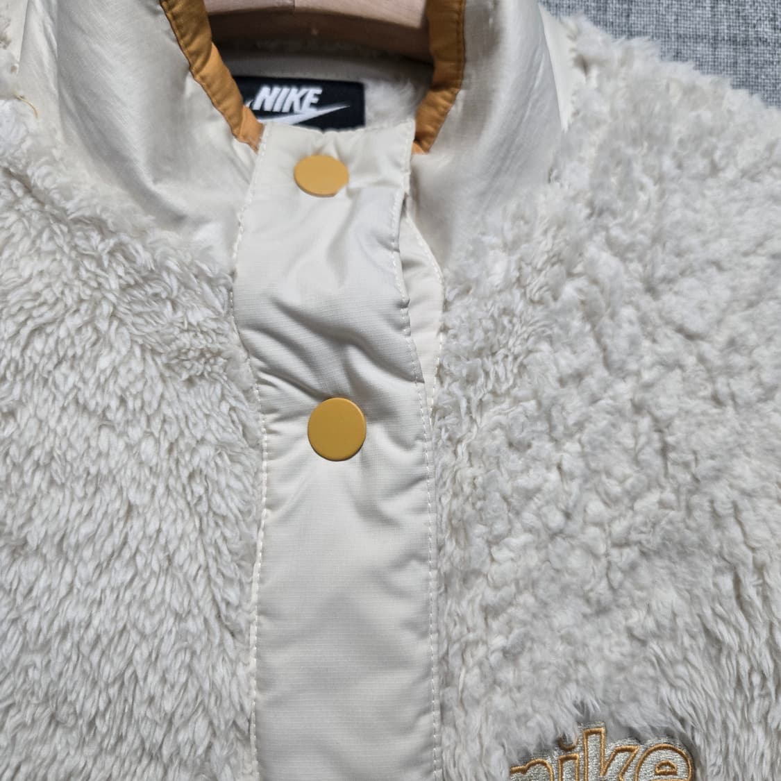 나이키 아이보리 뽀글이 플리스 자켓  상품이미지5