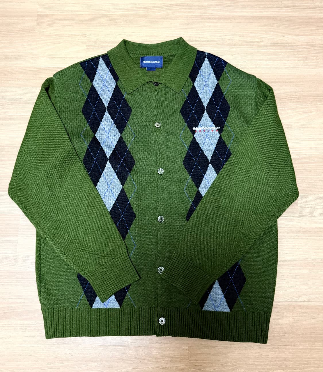 디스이즈네버댓 아가일 가디건 상품이미지1