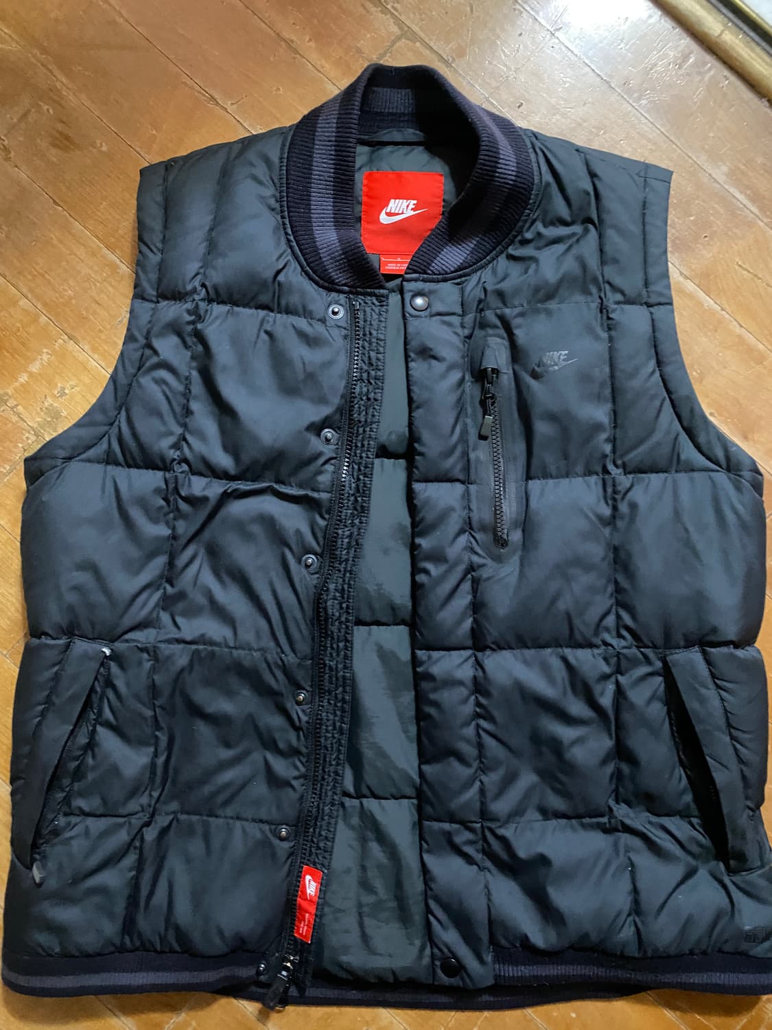 나이키 남성 블랙 구스 다운패딩  조끼 L 블랙 (100~105) 상품이미지1