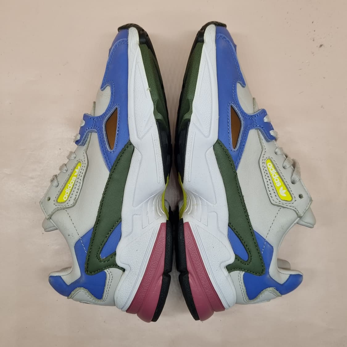 아디다스 팔콘 여성운동화225 상품이미지5