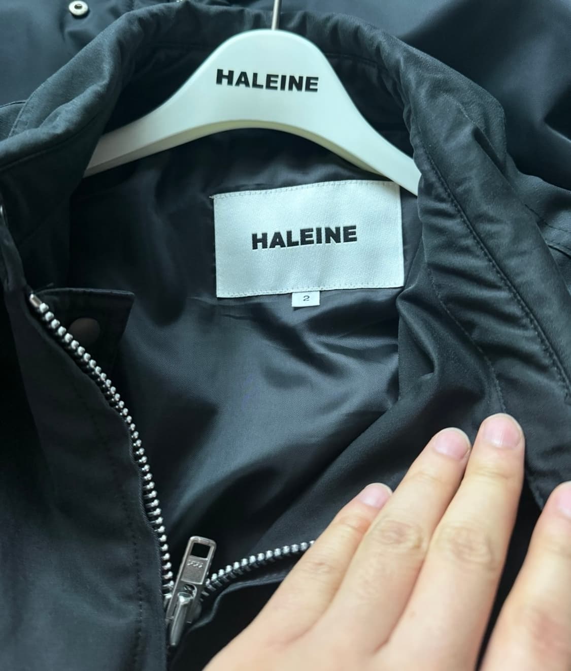 알렌느 3d 블랙 자켓 팝니다. 상품이미지5