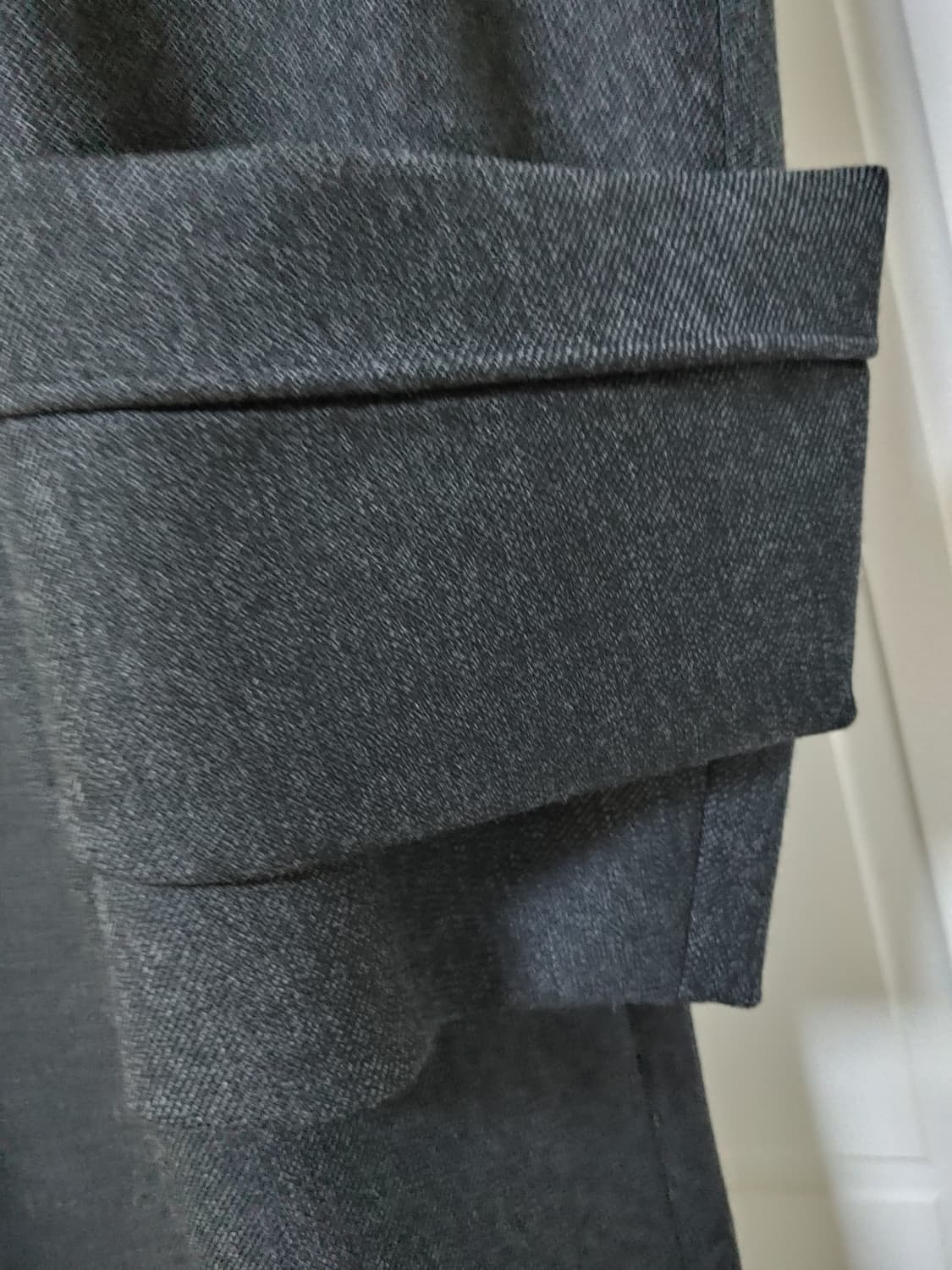 우영미 22ss 블랙 커프스 턴업 울 코트/바지 셋트 상품이미지4