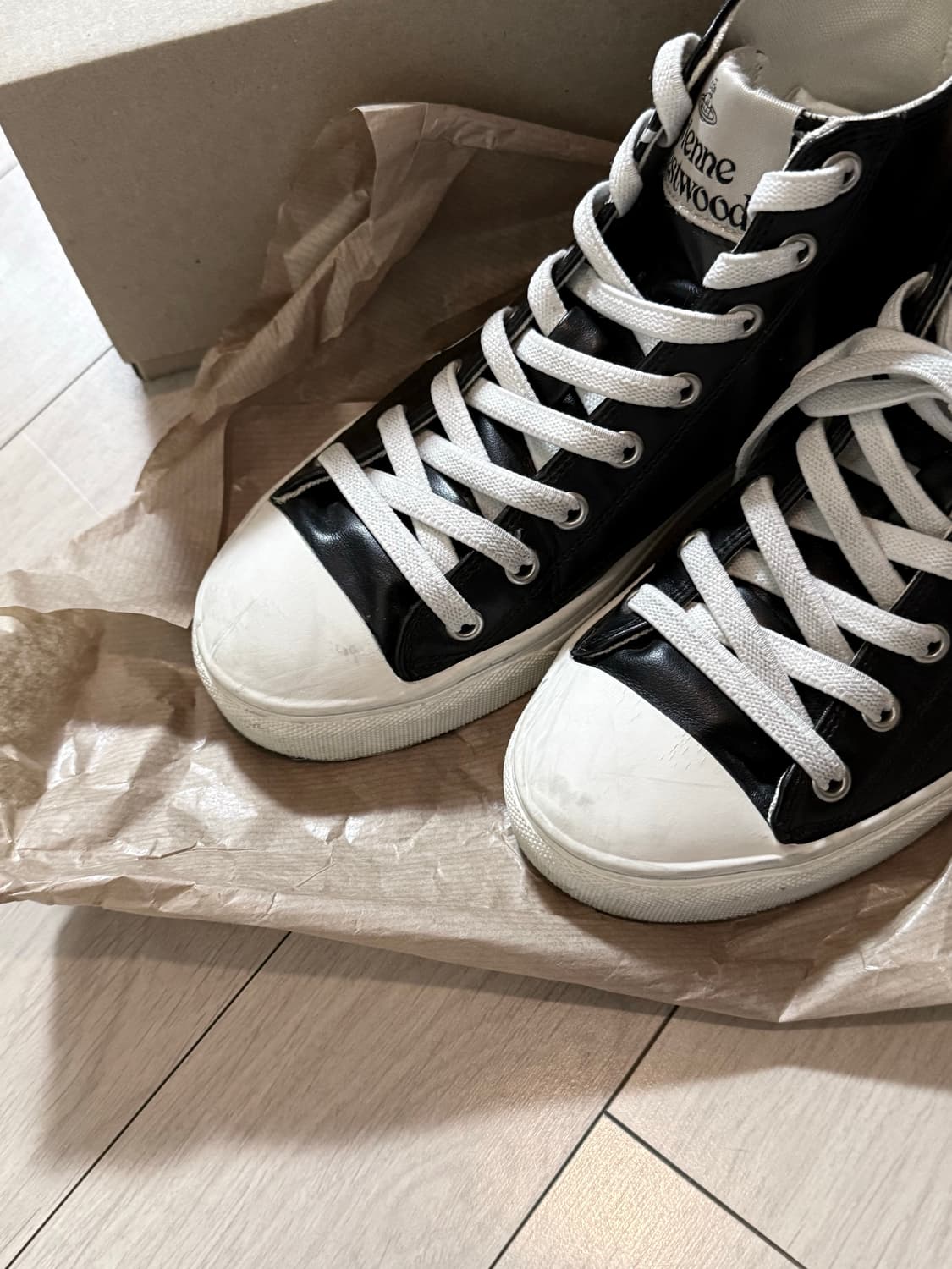 비비안웨스트우드 플림솔 하이탑 스니커즈 38 상품이미지2