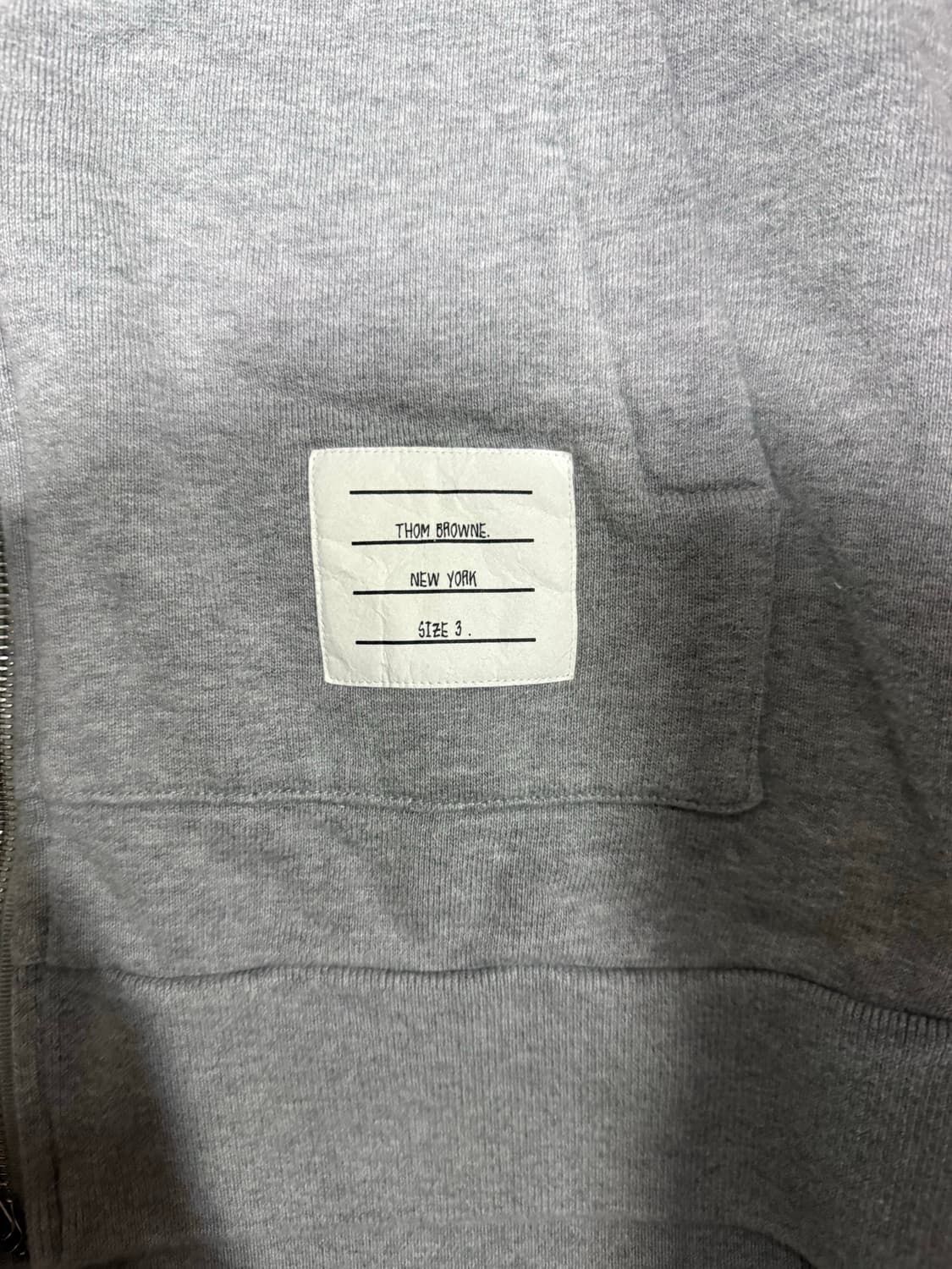 [당일출고,3사이즈] 톰브라운 백삼선 센터백 후드집업 상품이미지3