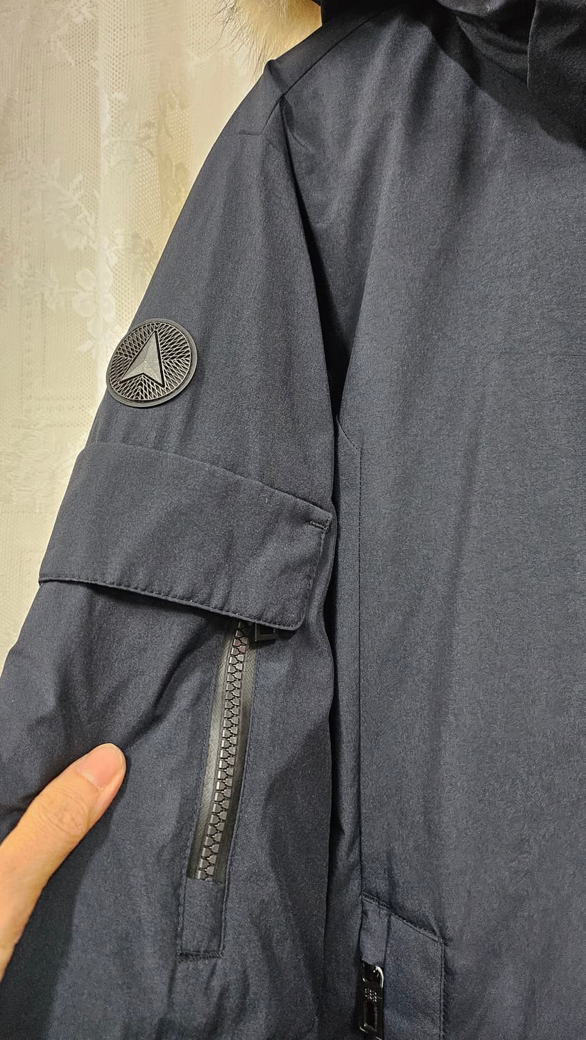 코오롱스포츠   블랙 패딩 점퍼  상품이미지5