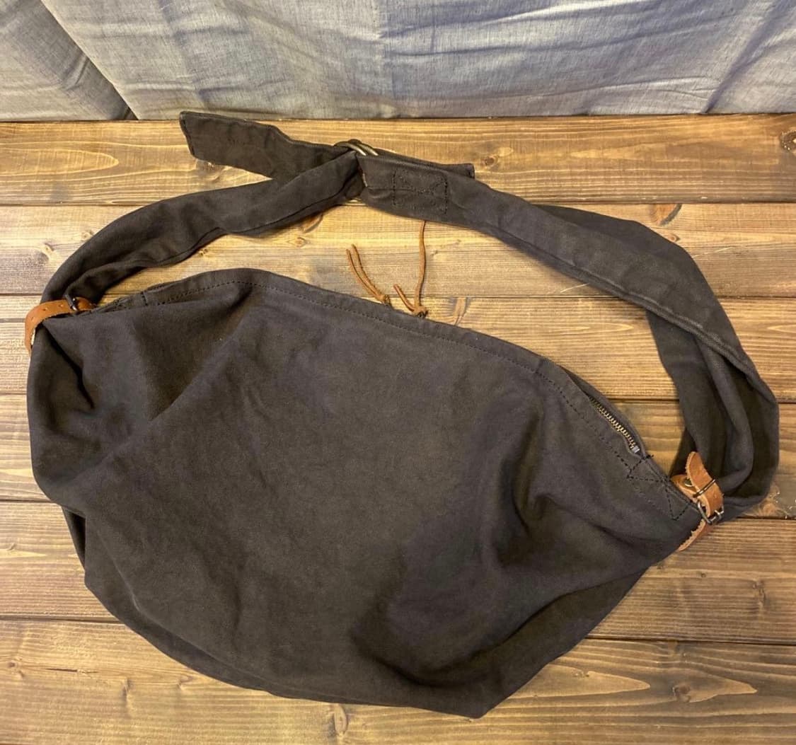 캐피탈 No.6 캔버스 스너프킨 스몰백 블랙 상품이미지2