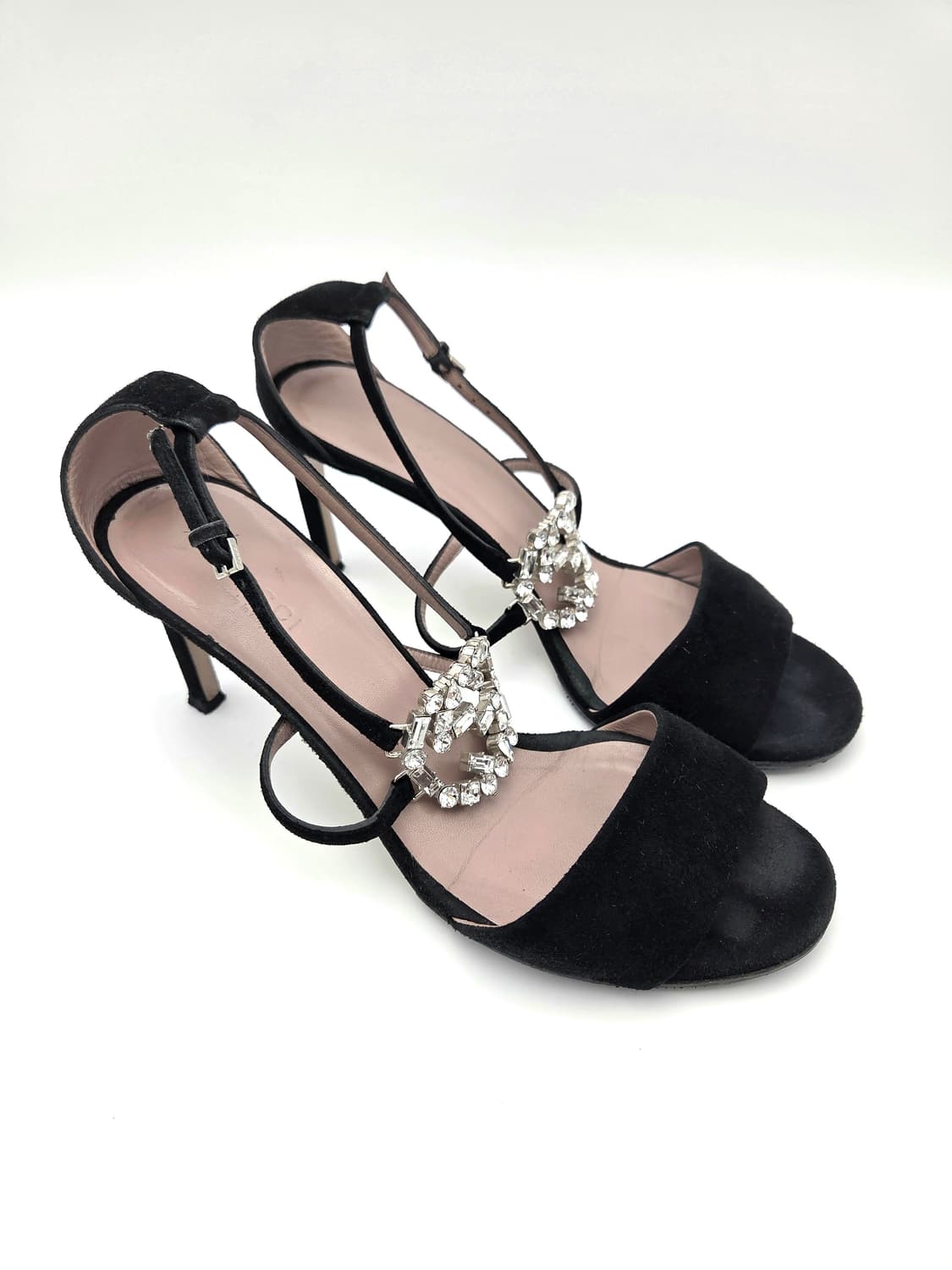 구찌GG 블랙 스웨이드 크리스탈 앵클스트랩 샌들 힐 37반 상품이미지3