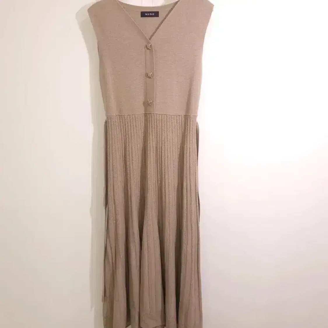 한섬 마인 울 100% 니트 플리츠 롱 원피스 (상태최상) 55 상품이미지7