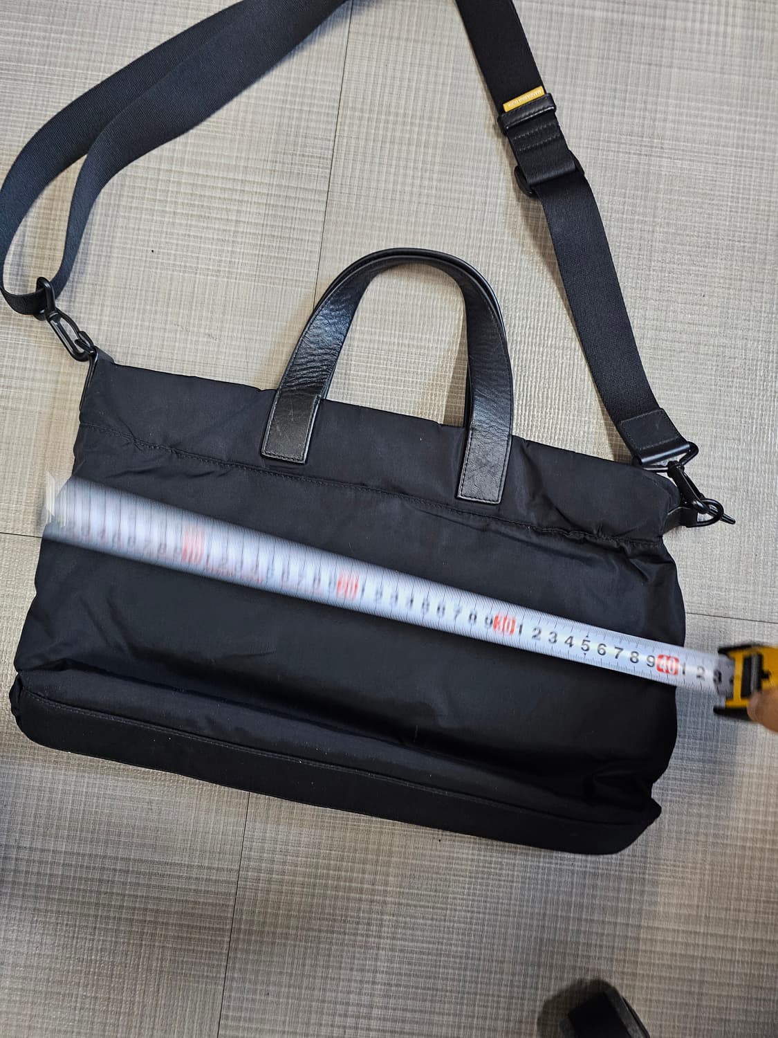 만다리나덕 그라비타 브리프케이스 토트백 상품이미지2