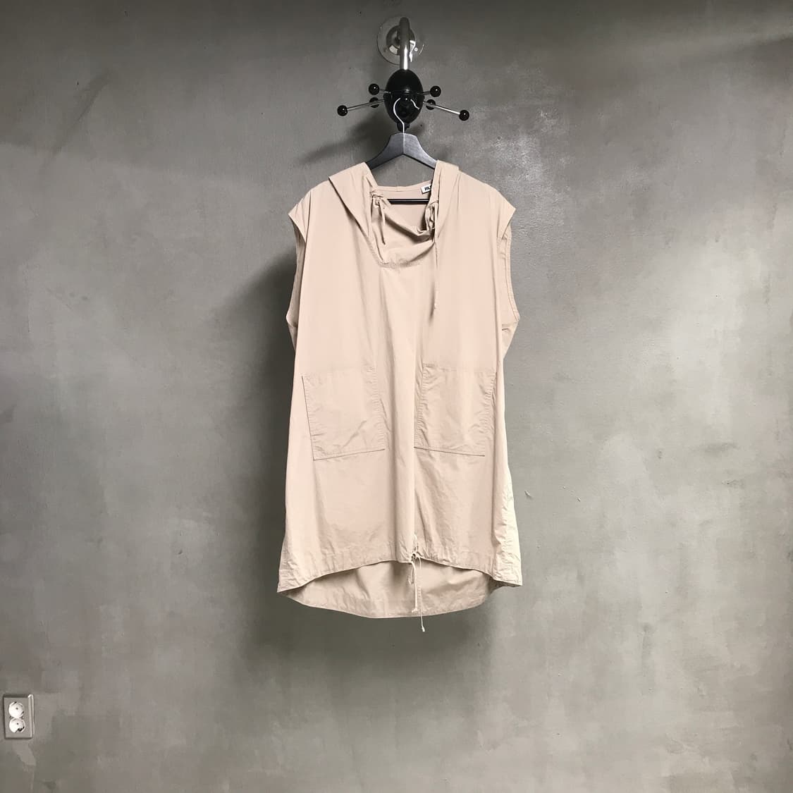 질샌더 후드 베스트 베이지 32(W) 상품이미지1