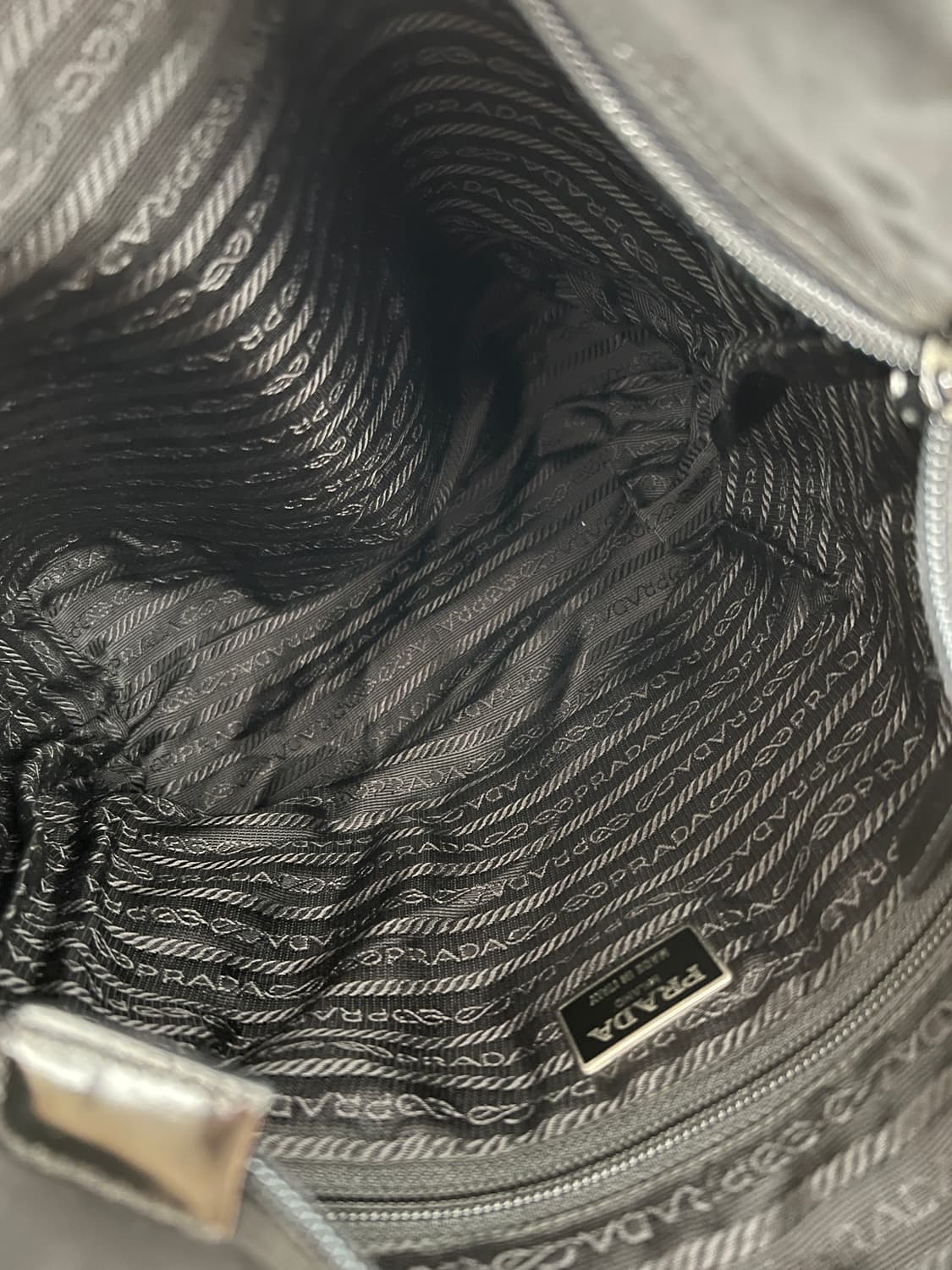 프라다 포코노 나일론 스몰 숄더백 상품이미지7