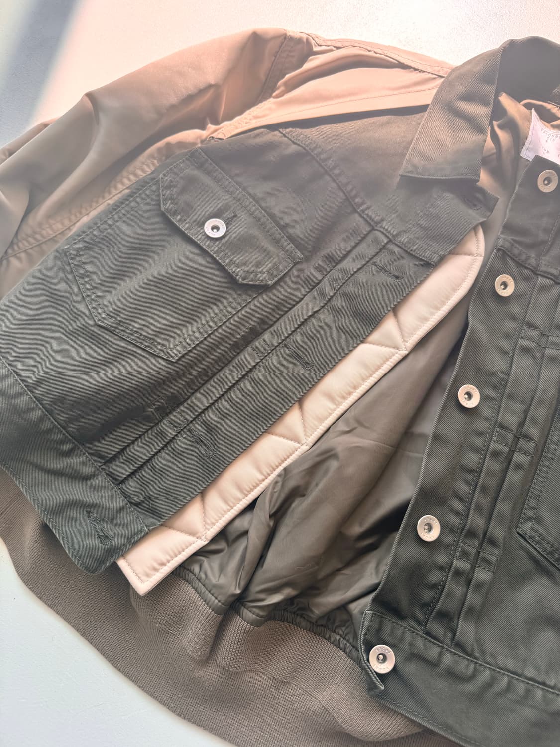 사카이 Sacai 카키베이지 믹스 봄버자켓 사이즈2 상품이미지4