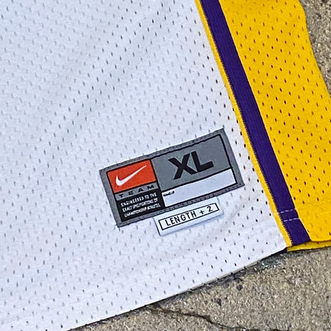 90s 미국 빈티지 나이키 NBA LA레이커스 코비브라이언트 농구유니폼 상품이미지6