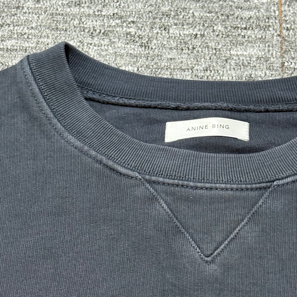 애니빙 맨투맨 상품이미지2