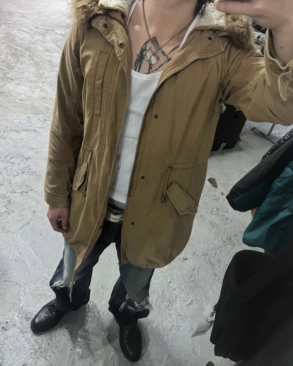 shuca moz fur coat 상품이미지1