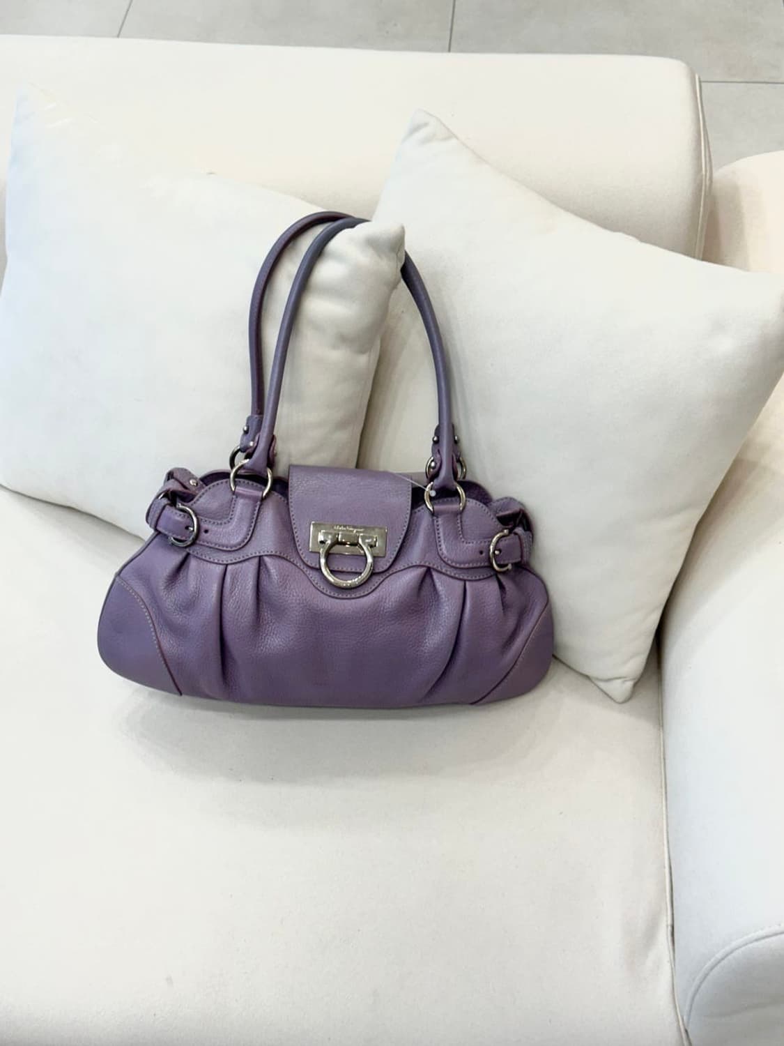 페라가모 간치니 마리사 숄더백 (정품) 상품이미지1