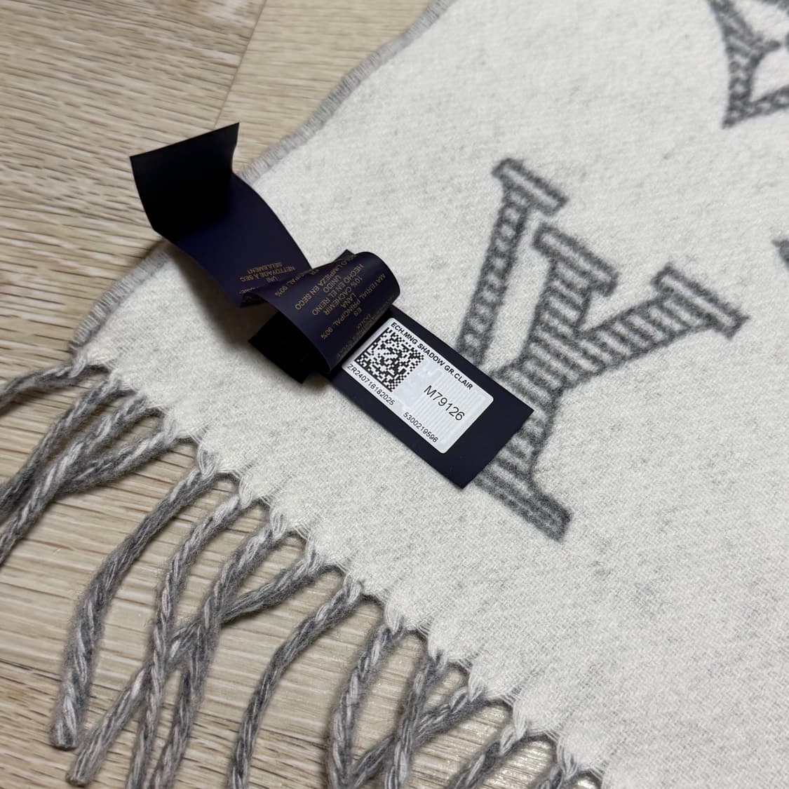 [새상품/선물가능] 루이비통 모노그램 쉐도우 머플러 목도리 상품이미지6