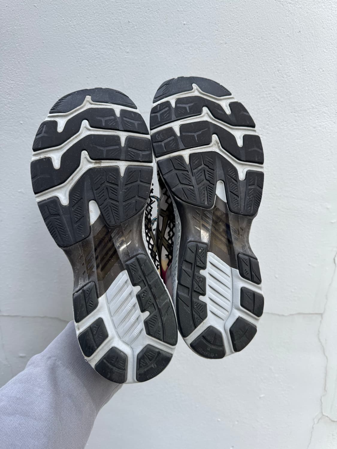 아식스 x 비비안 웨스트우드 스니커즈 상품이미지7