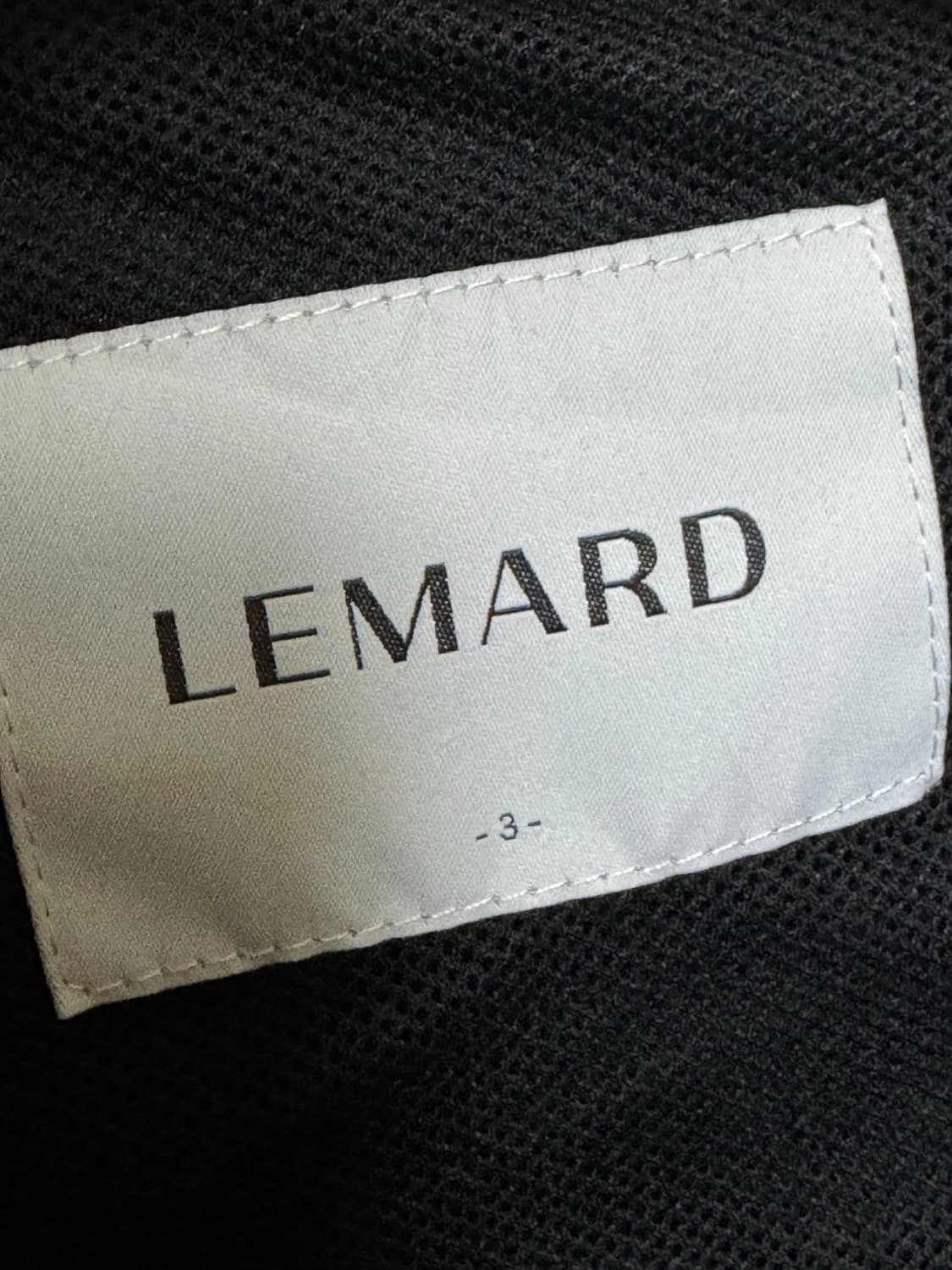 [3] 르마드 투톤 로우컷 밴딩 숏 자켓 - 블랙(크랙 레더) 상품이미지3