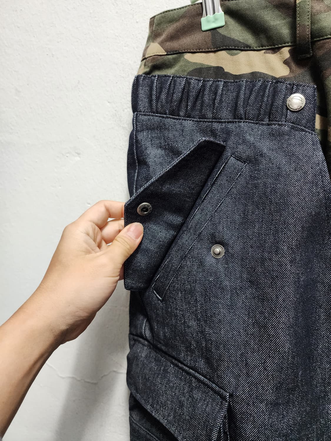 앤더슨벨 데님 레이어드 랩터 카모 팬츠  상품이미지3