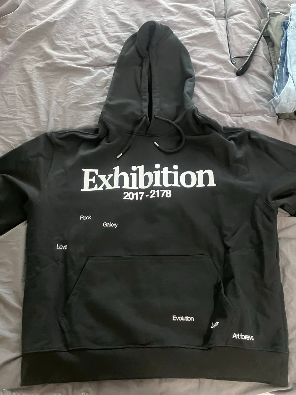 더뮤지엄비지터 그래픽 후디 상품이미지1