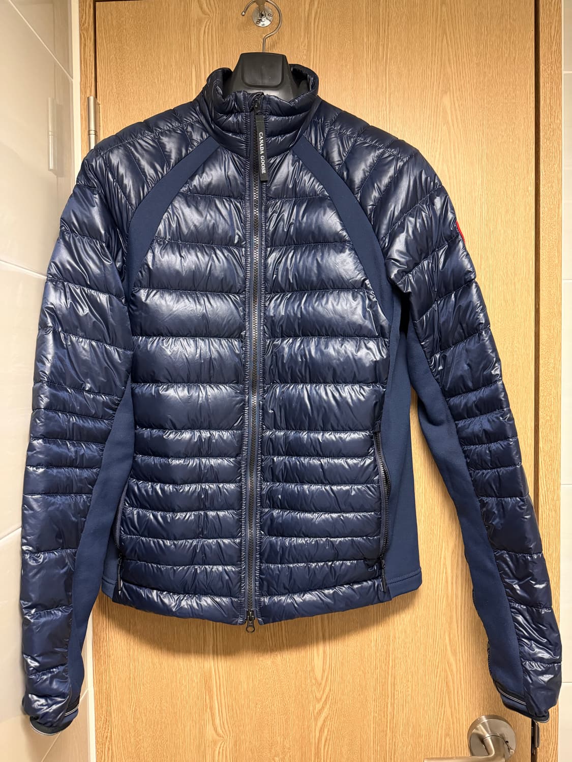 캐나다구스 네이비 경량패딩 M 상품이미지1