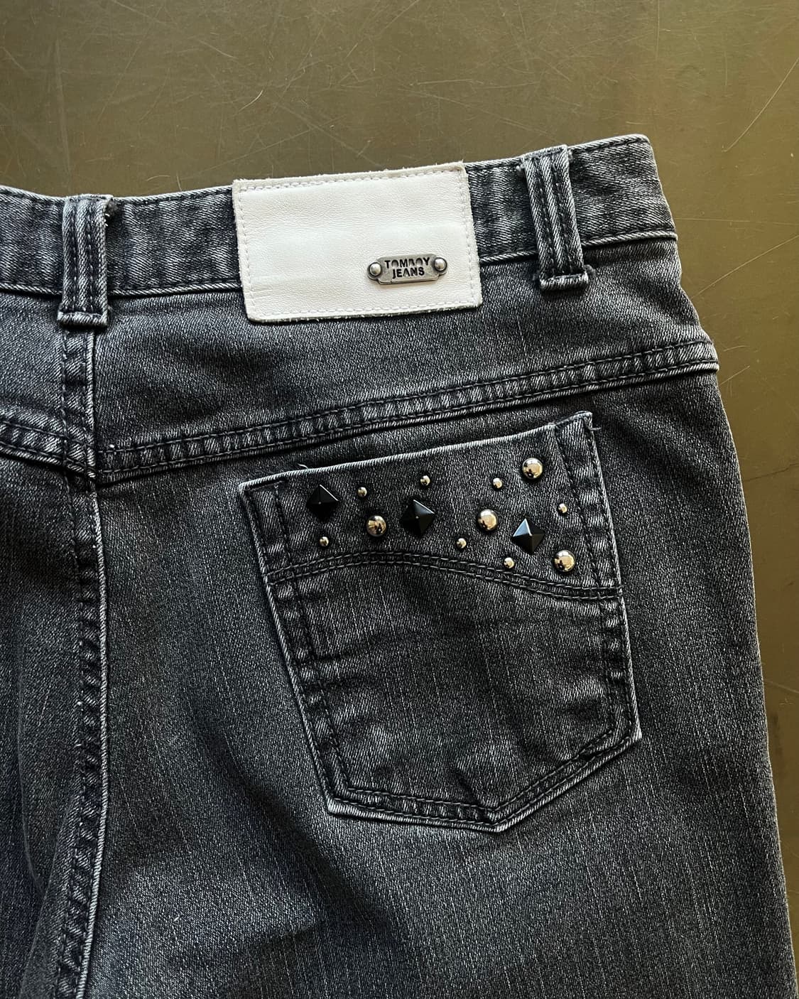 2000s TOMBOY Jeans Stud Trim Black Jeans 상품이미지9