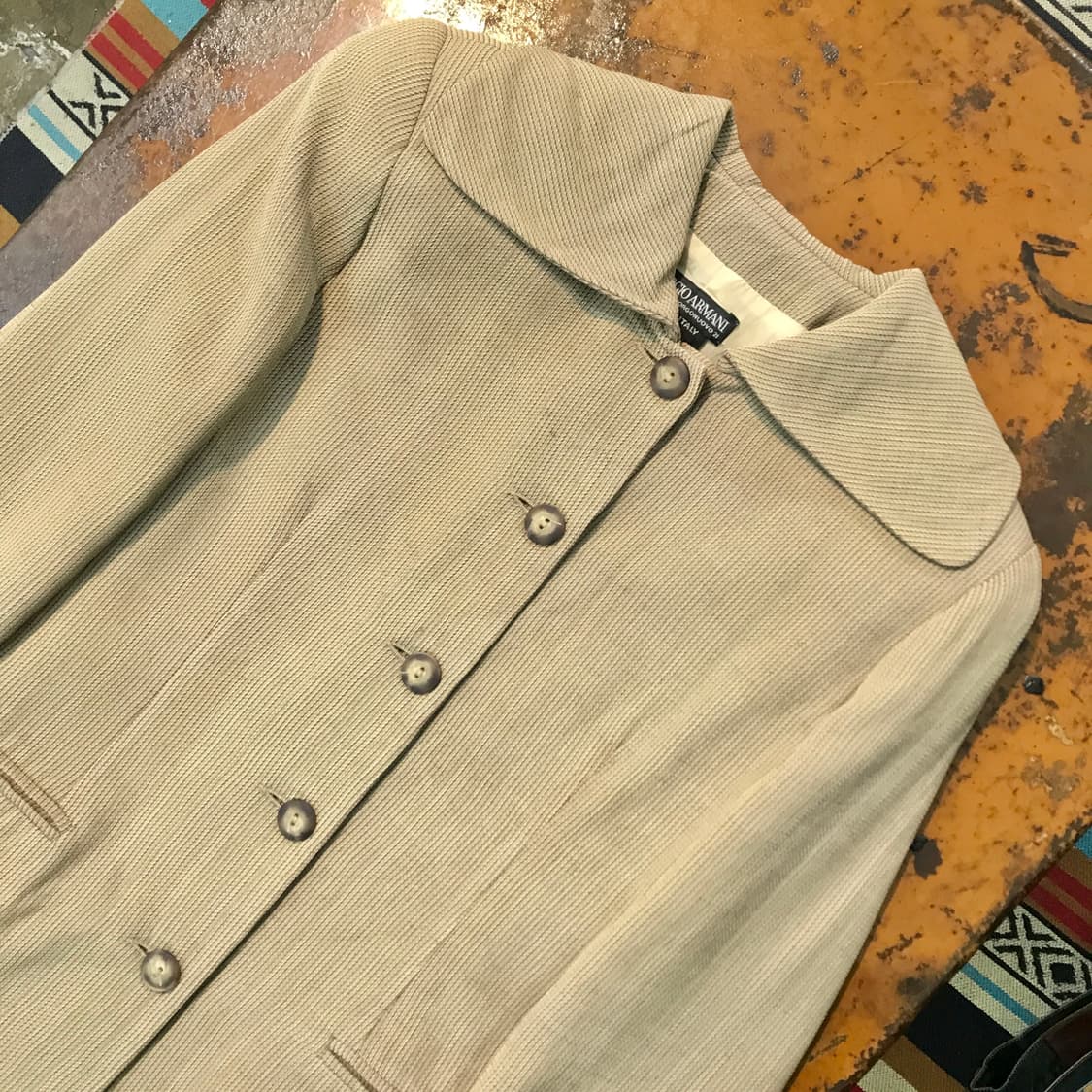 조지오 아르마니 풀버튼 와이드카라 베이지 자켓 여성 44 55 사이즈 상품이미지2