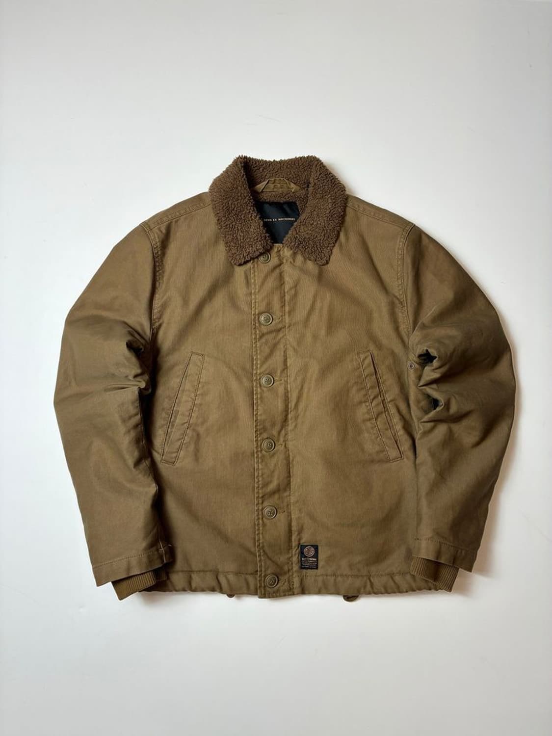 데우스 엑스 마키나 덱 쉐르파 자켓 PN8246 상품이미지1