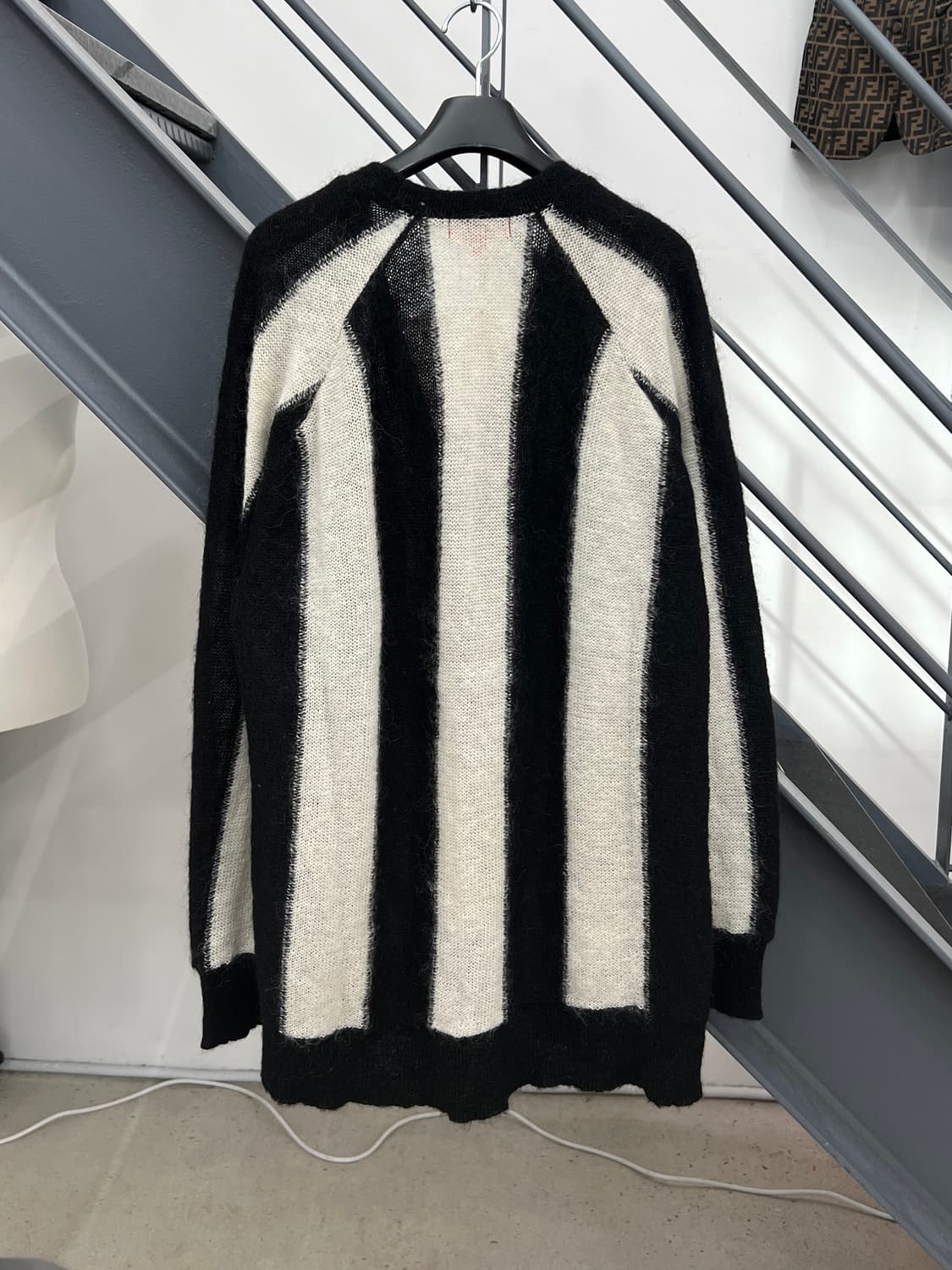 슈프림 13FW 스트라이프 모헤어 가디건 상품이미지4