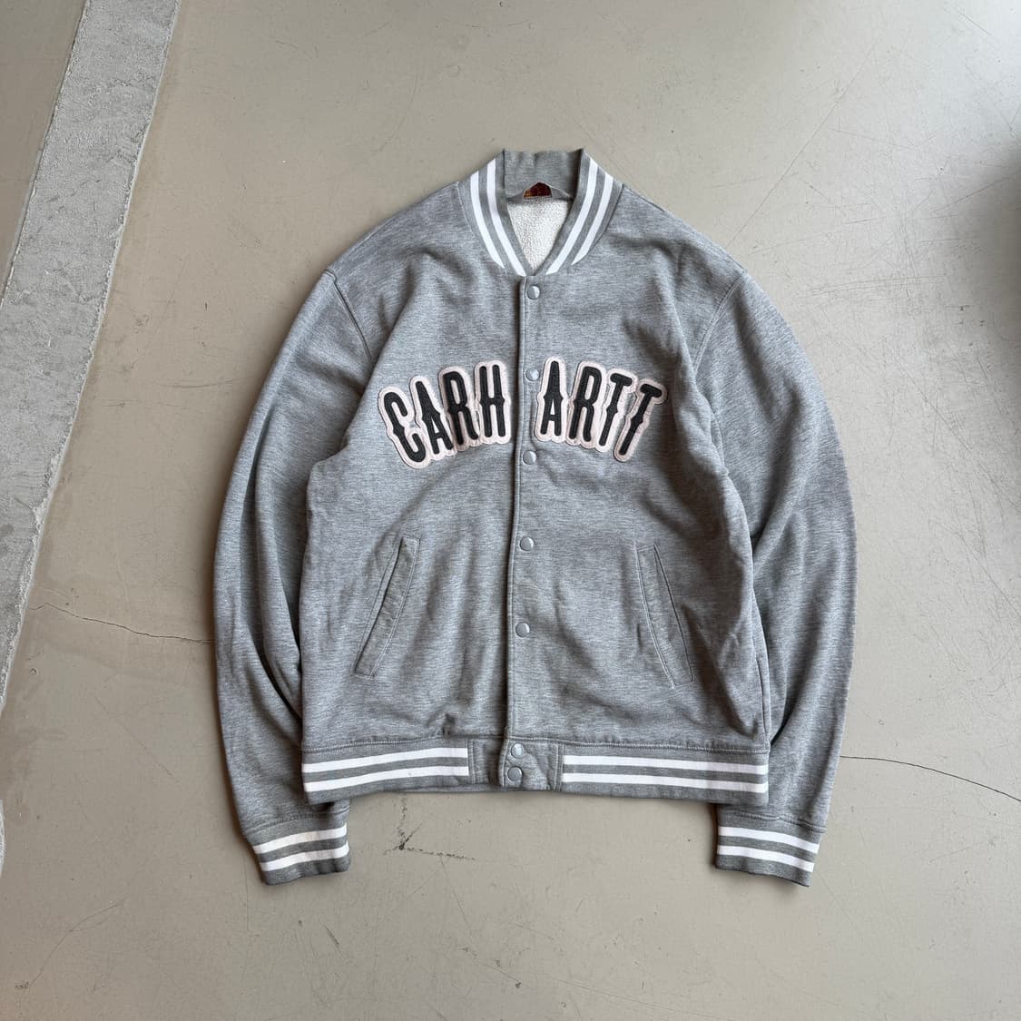 칼하트 바시티 자켓 상품이미지2