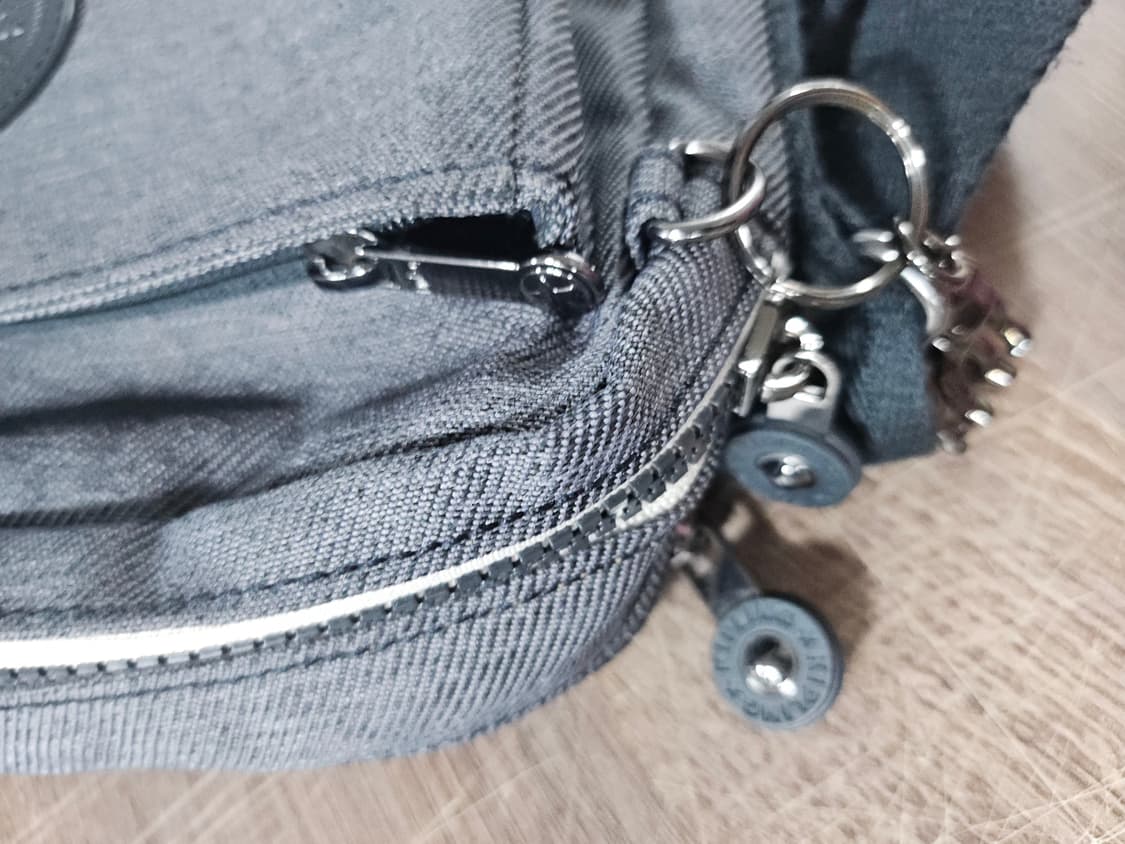 키플링 아바누 크로스백 상품이미지2