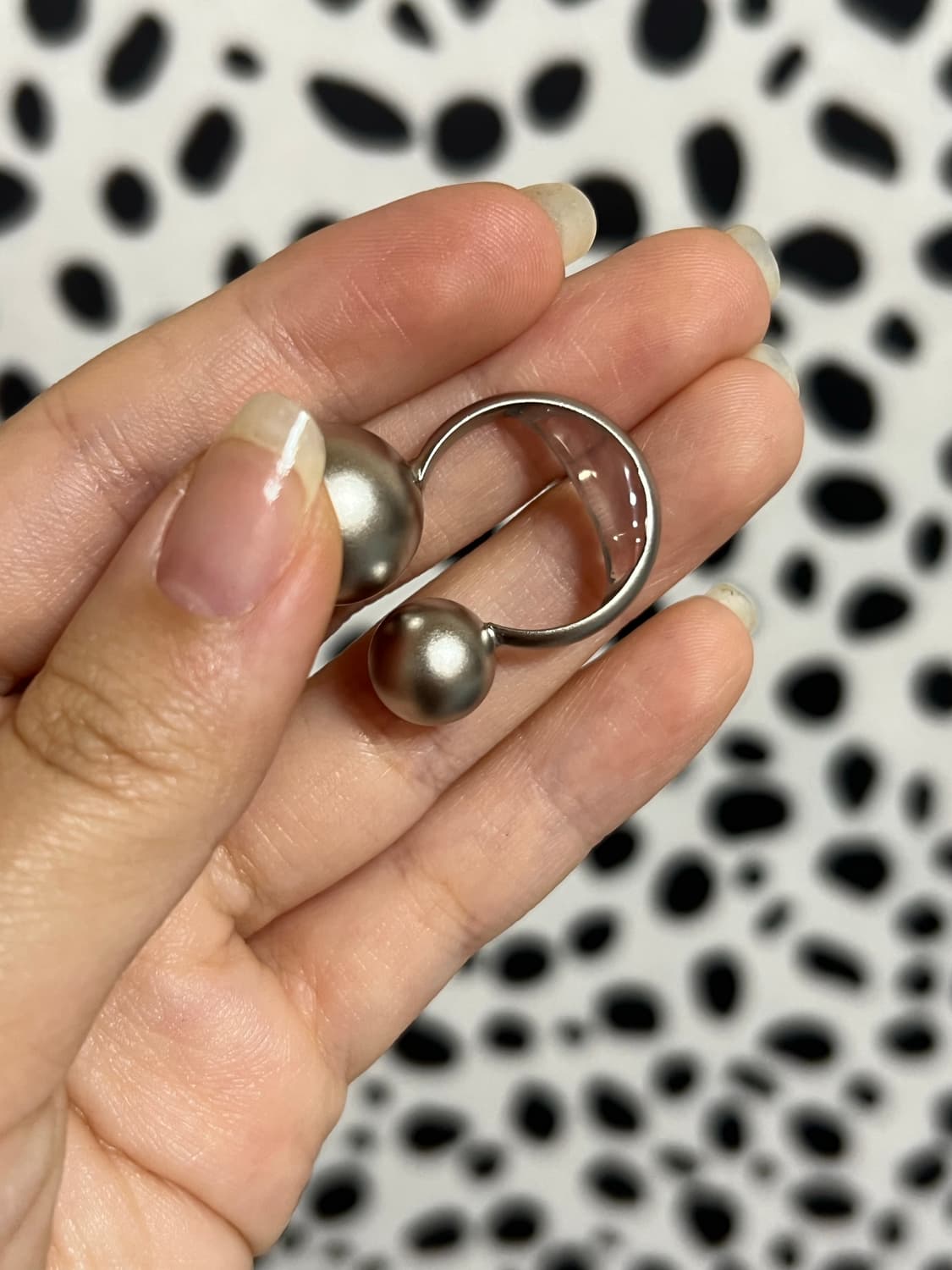 무광 실버 피어싱 볼 반지  상품이미지4