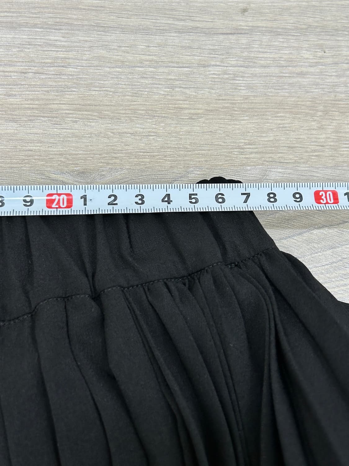 N21 언발란스 플리츠 롱 스커트 블랙 38 여름 상품이미지10